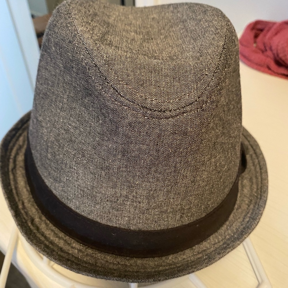 3/$30 Billabong womens fedora